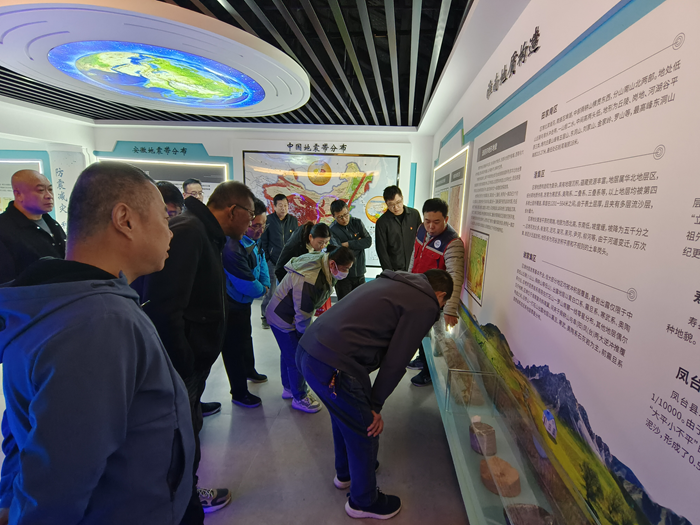 图片2 图片2